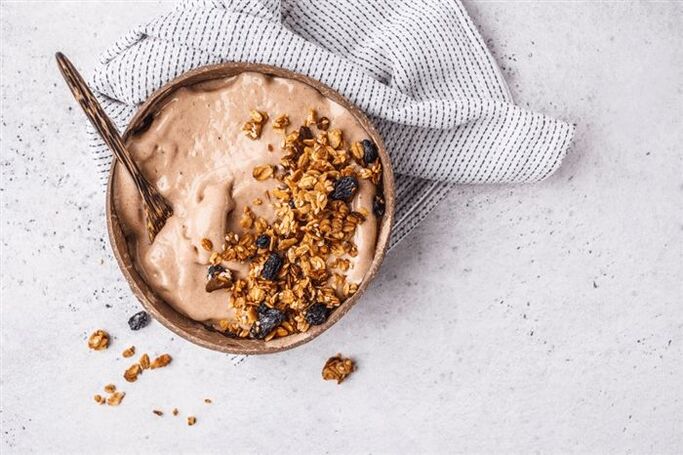 sağlıklı bir diyette granola